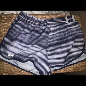 🌻4 for 15🌻 Under Armour running shorts